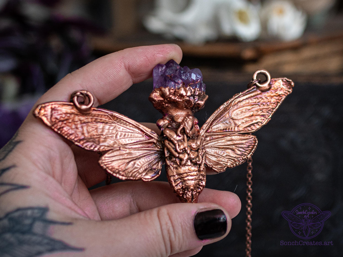 Real giant cicada necklace - Raw amethyst crystals, electroformed copper, witch pagan jewellery, entomology insect, taxidermy and curio