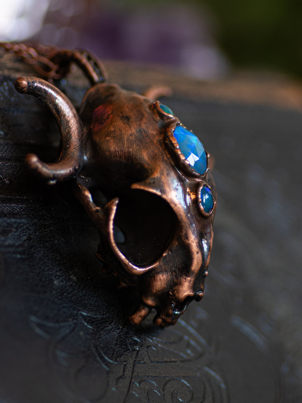 Cat skull replica necklace in copper with dark vintage patina and opals